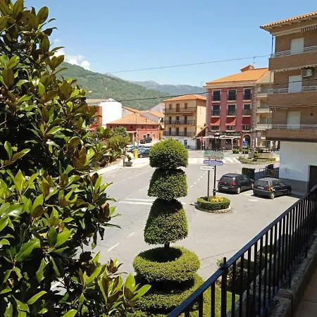At La Viñuela * Losar De La Vera