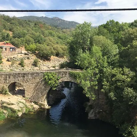 At La Vinuela 아파트 로사르 드 라 베라