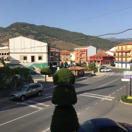 At La Viñuela Losar De La Vera